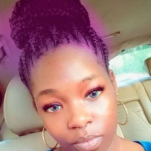 Meet your Posher, Tiara